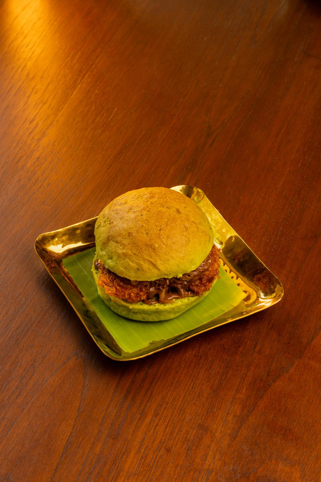 Kalpaasi Signature Green Bun Burger
